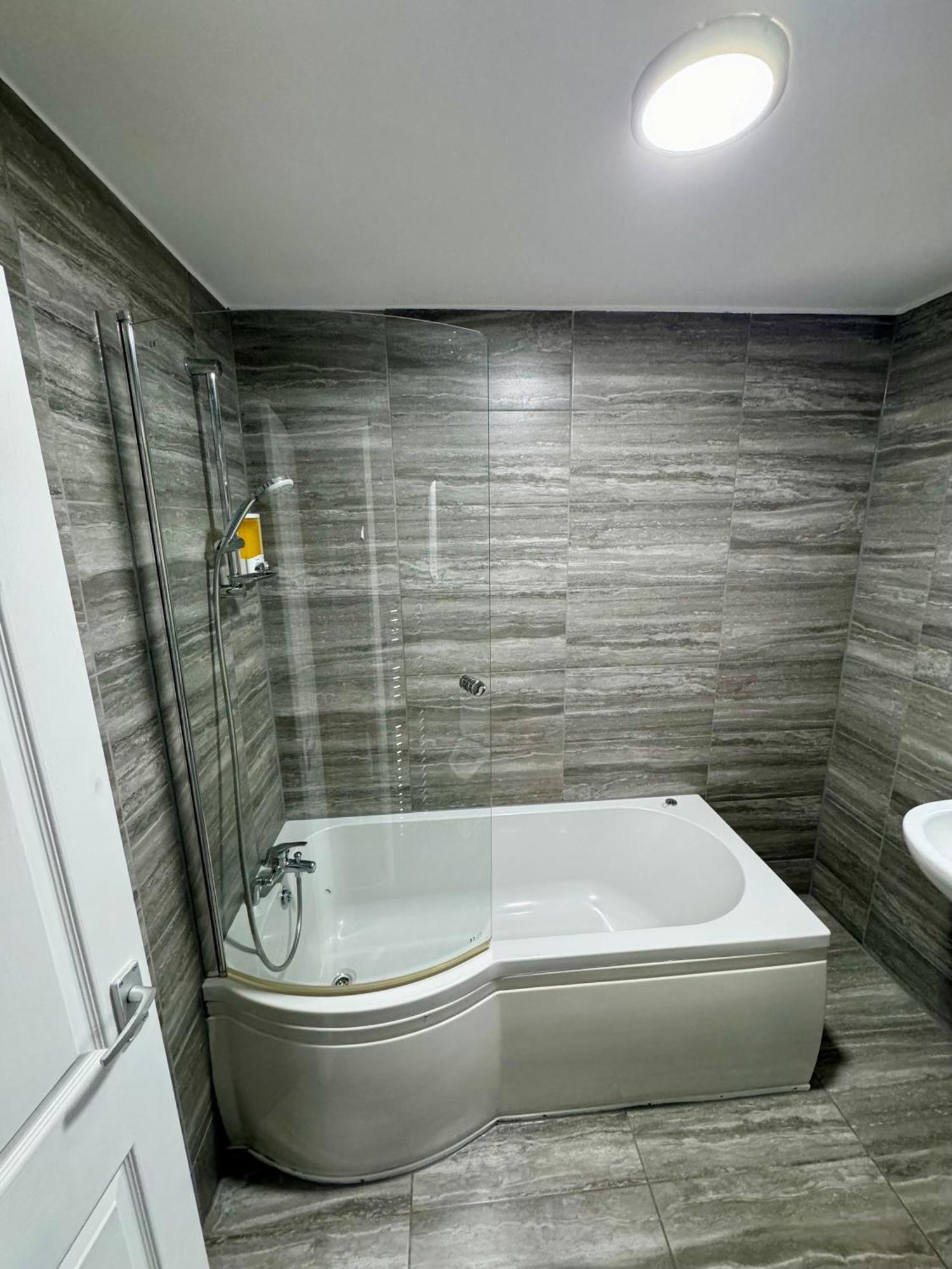 Florina S House 4 Bedrooms Villa Rugeley Ngoại thất bức ảnh