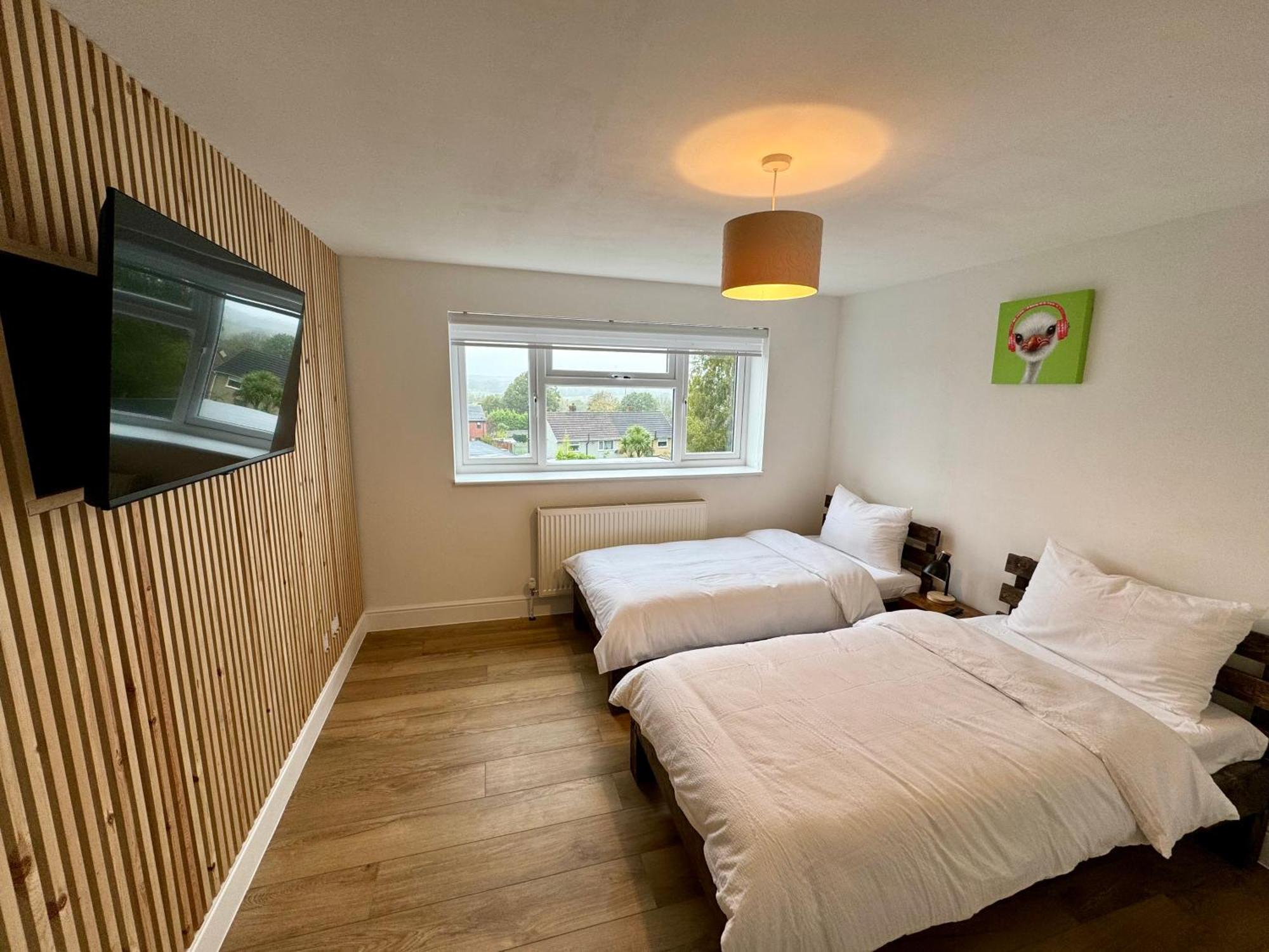 Florina S House 4 Bedrooms Villa Rugeley Ngoại thất bức ảnh